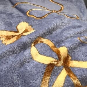 Blue and Gold Bow Patterned Blanket